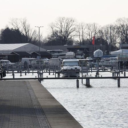 Zum Grossen Zernsee Am Hafen Kolonie Zern Kültér fotó